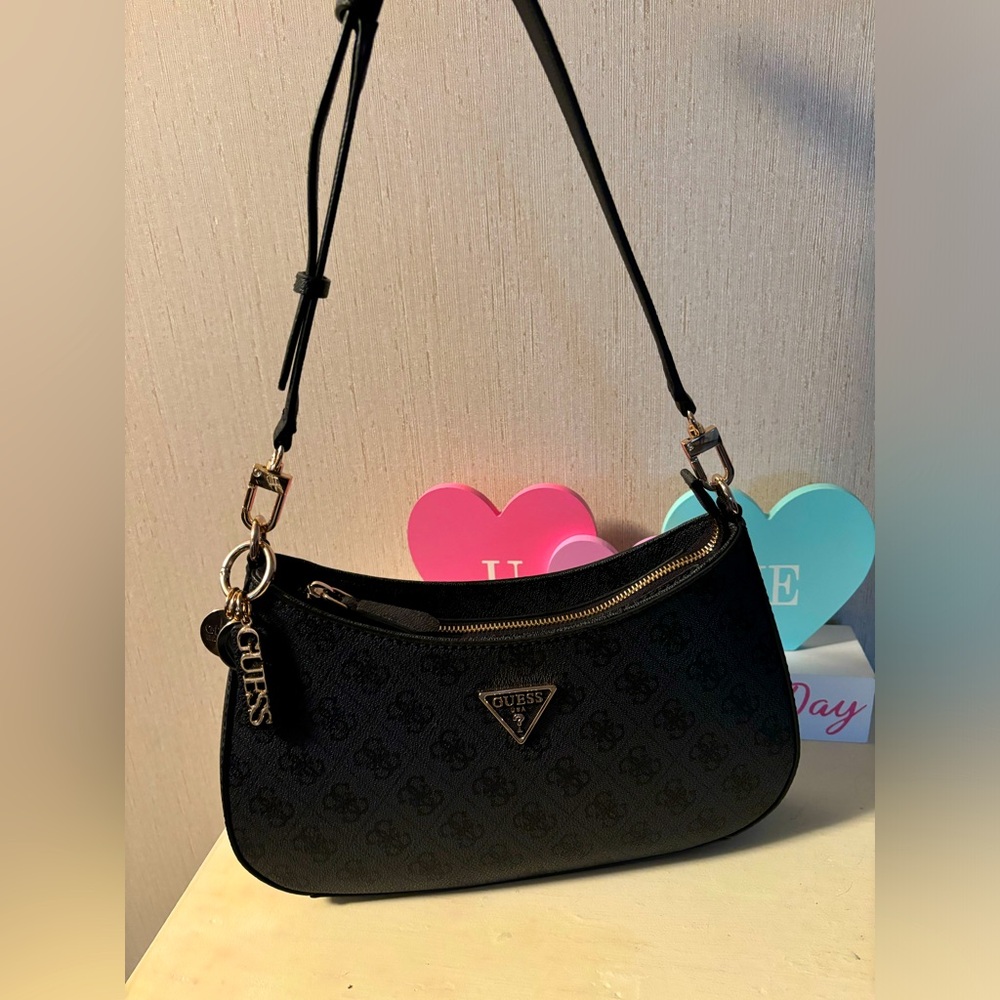 Guess Noelle Shoulder Bag
